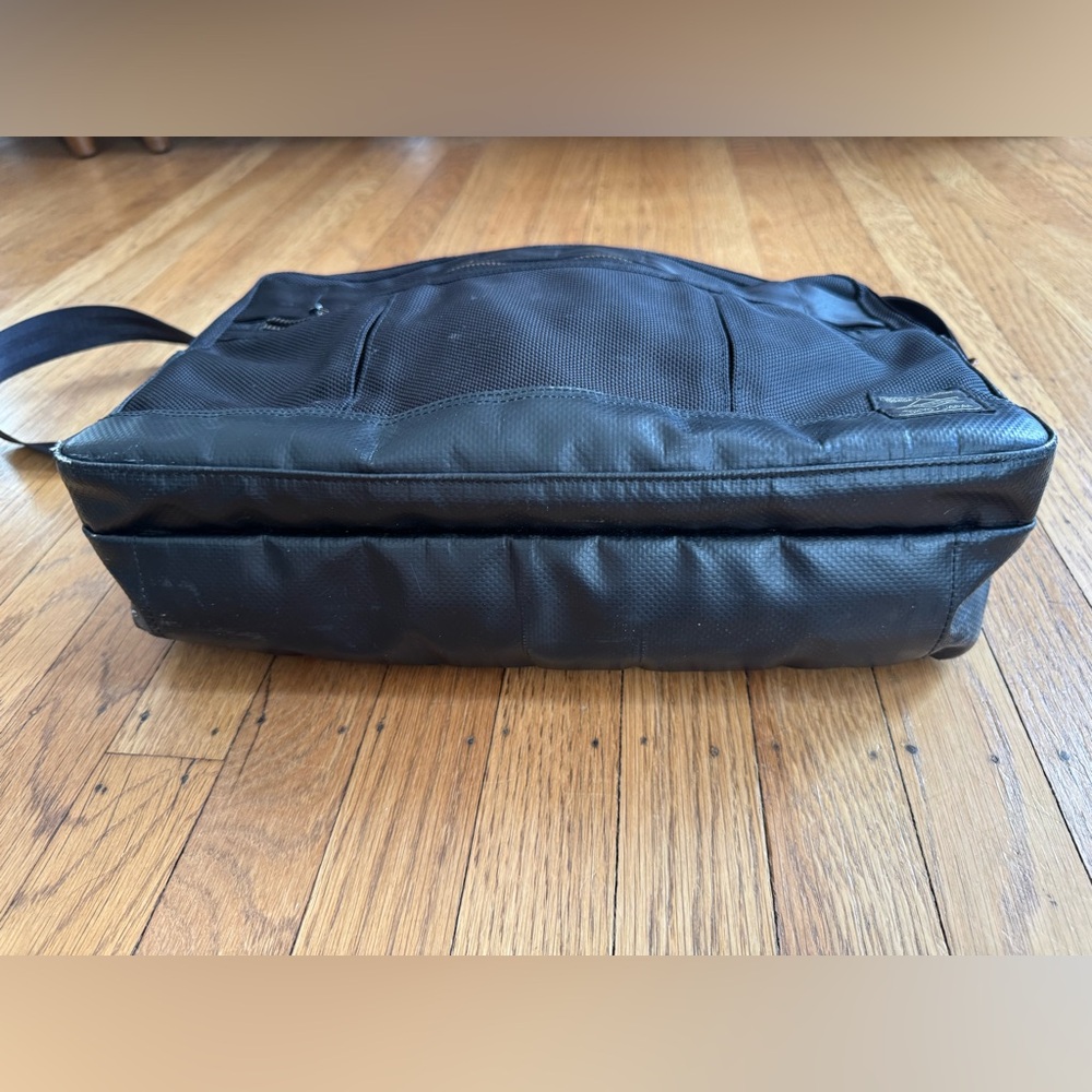 Porter and Co Nylon Messenger Bag - Black - Picture 7 of 15
